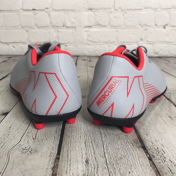 Nike Mercurial Vapor 12 Soccer Cleats AH7378-060 - Picture 4 of 8